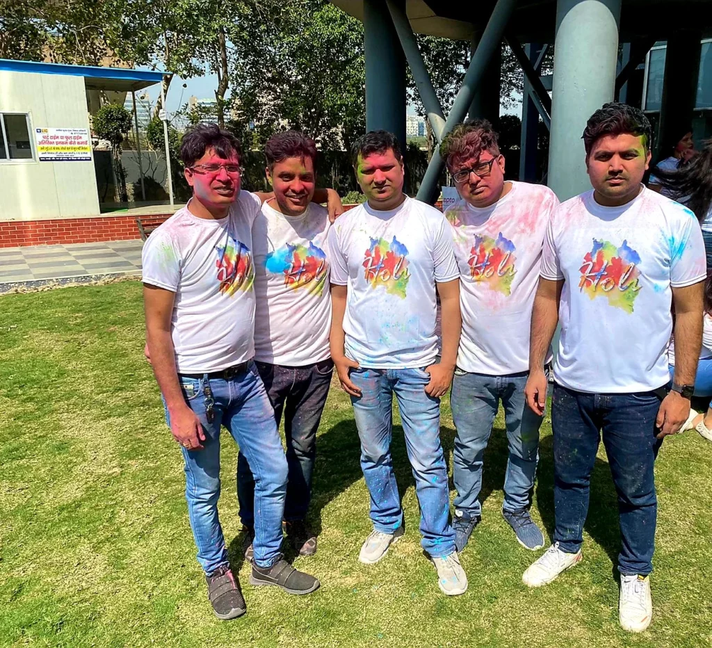 holi-celebration-at-office-5